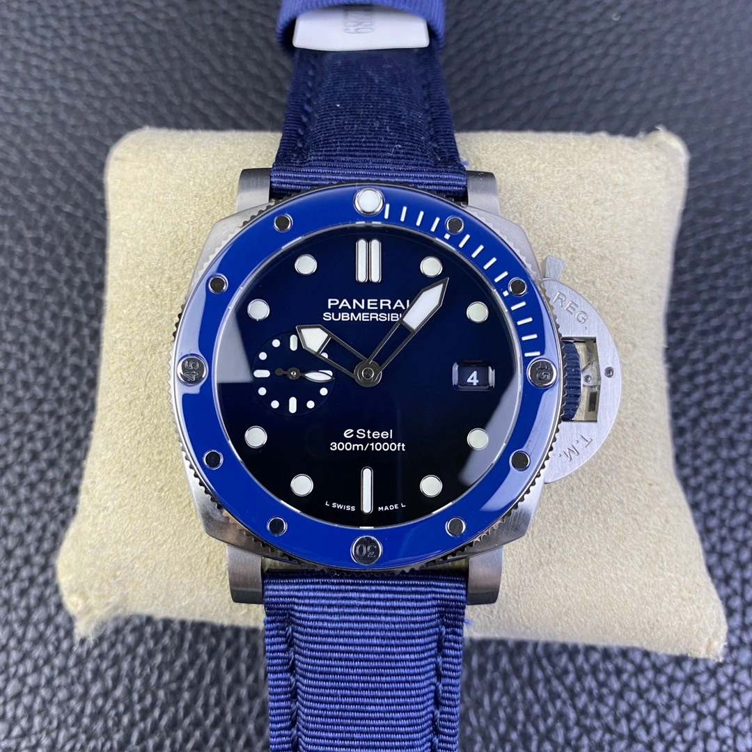 Elegant CBD Factory Panerai Submersible QuarantaQuattro 44mm Blue Gradient Dial (PAM01289) 1:1 Super Clone – DDP.900 Movement 389